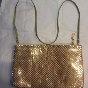 Elegant Gold Sequin Clutch